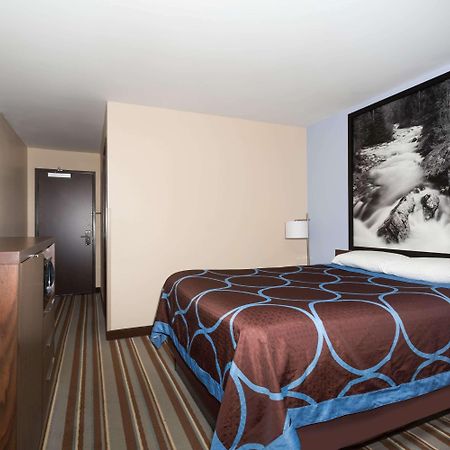 מלון Super 8 By Wyndham Longmont/Twin Peaks מראה חיצוני תמונה