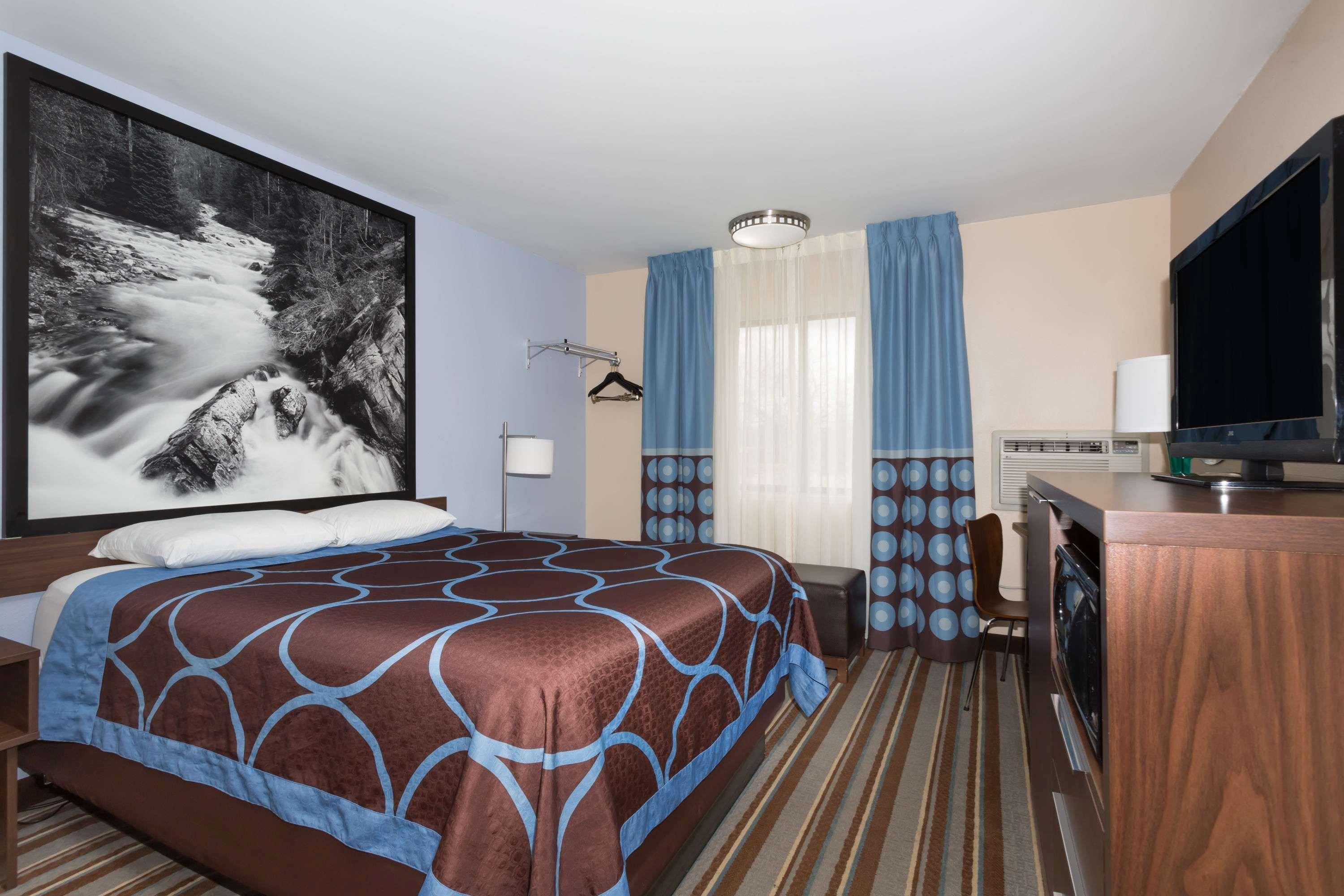 מלון Super 8 By Wyndham Longmont/Twin Peaks מראה חיצוני תמונה